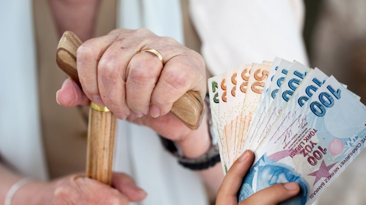 Emekli olacaklara 'Ekim ayı' uyarısı: Binlerce kişi emeklilik hakkını kaybedebilir!