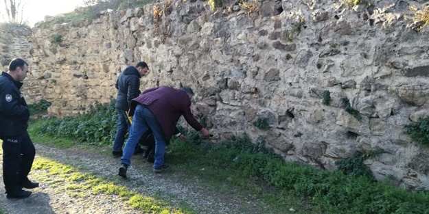 Emekli uzman çavuş boğazından bıçaklandı