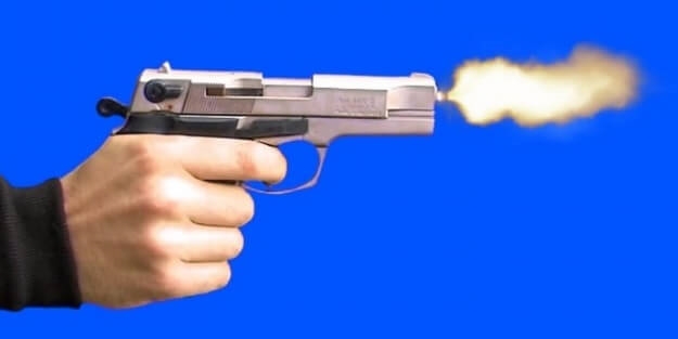 Emekli uzman çavuş önce eşini sonra kendini vurdu