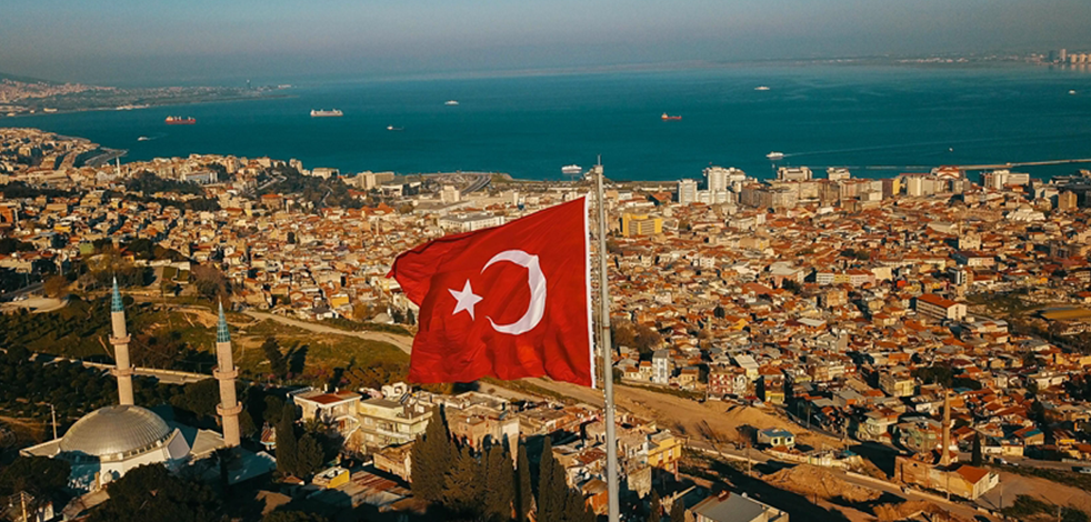 Emeklilerini Türkiye'ye itelemeye çalışıyorlardı! O ülkeden şimdi de Türkiye uyarısı geldi: Uzak durun