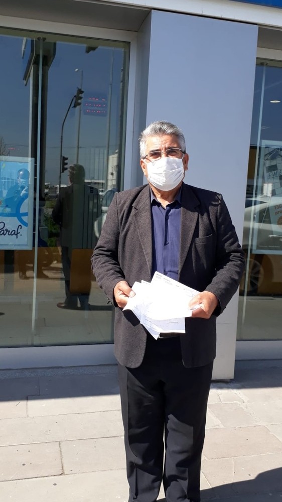 Emeklilik parasını ve bayram ikramiyesini “Biz bize yeteriz Türkiyem” kampanyasına bağışladı 