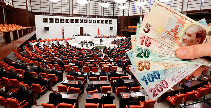 Emeklilikte yaşa takılanlar önerisi Meclis'ten geçti