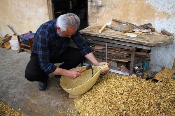 Emeklilikten sonra hobisini mesleğine dönüştürdü