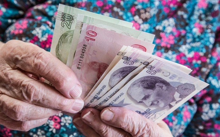 Emeklinin bayram ikramiyesi için 5 bin 500 TL bombası! Az önce duyurdular