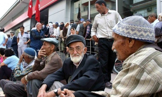 Emeklinin maaşı, hükümetin telaşı’ Bu hayra alamet değil
