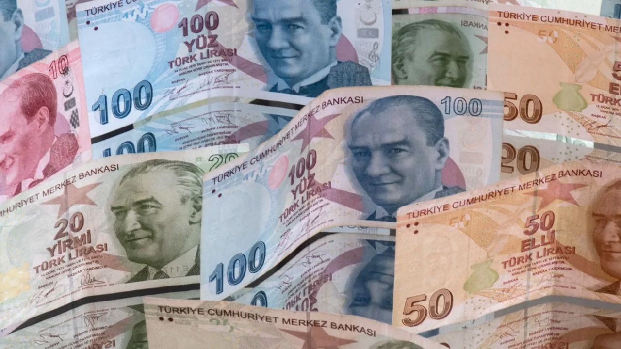 Emekliye yeni zam hesabı! En az yüzde 21 + refah payı! Kim, ne kadar zam alacak?