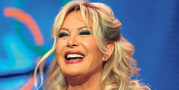 Emel Sayın'dan kötü haber!