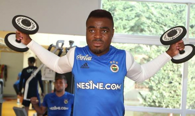Emenike: Camiaya borcumu ödemem gerekiyor