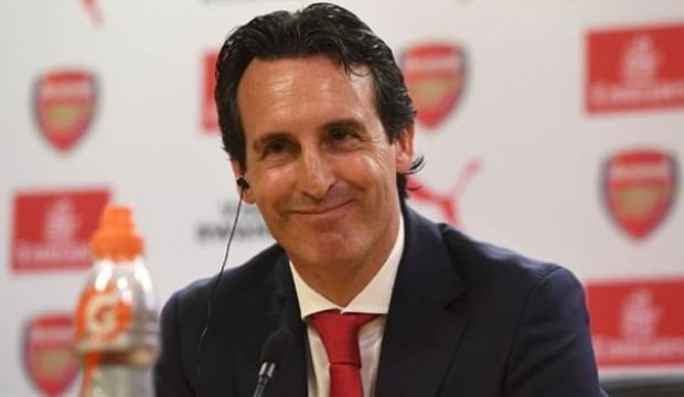 Emery'den Mesut'a destek