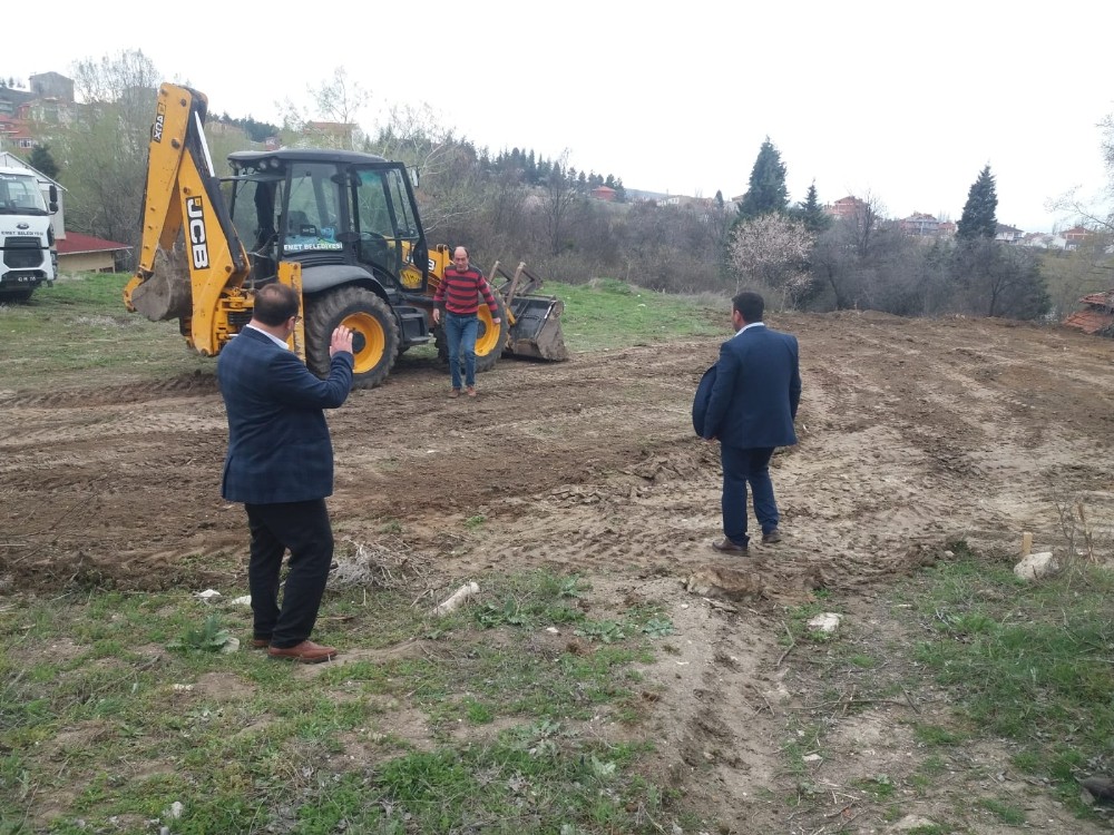 Emet Belediyesi çiçek serası kuruyor 