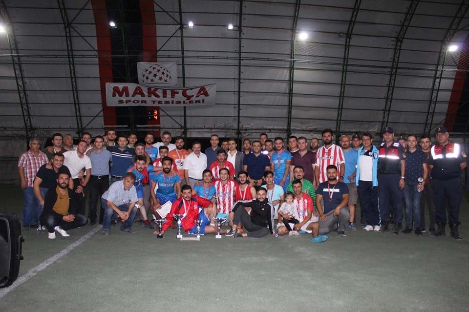 Emet Kaymakamlığı halı saha futbol turnuvası sona erdi 