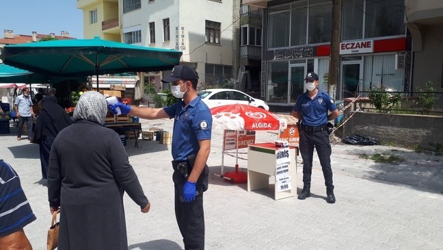 Emet pazarında Korona virüs tedbirleri 
