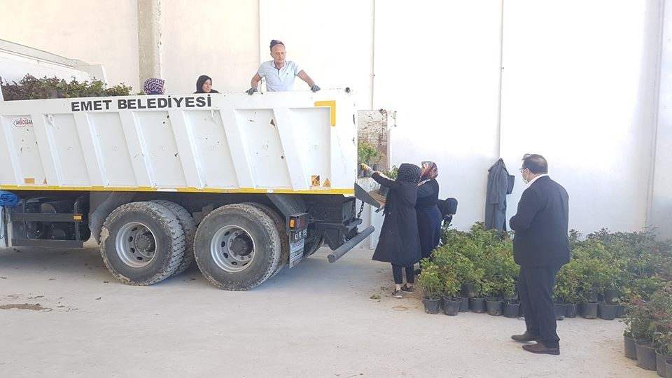Emet sokakları çiçek bahçesi olacak 
