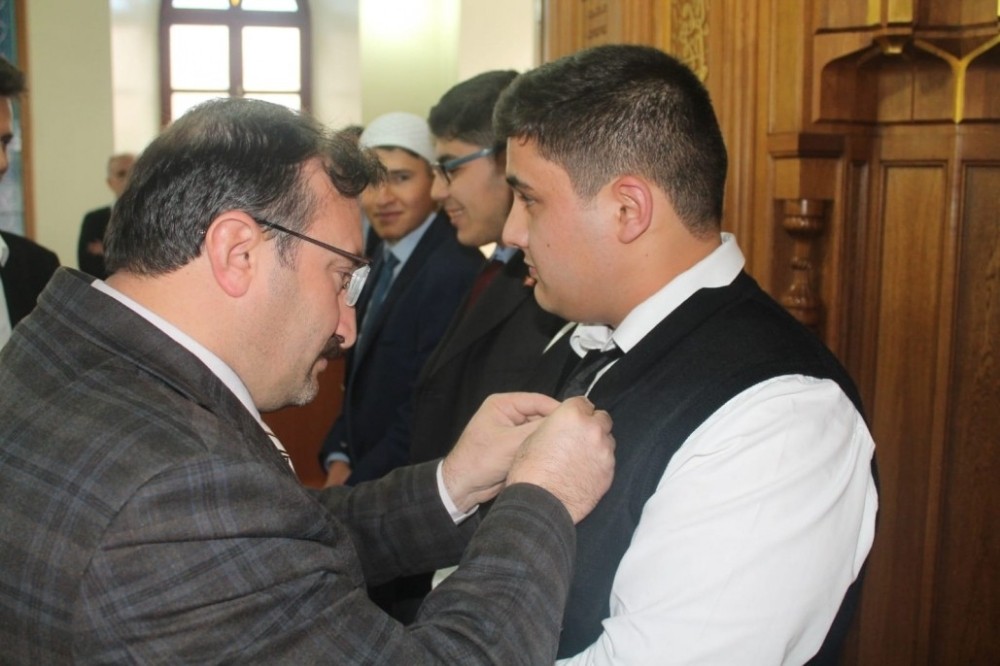 Emet’te Hutbe Okuma Yarışması 