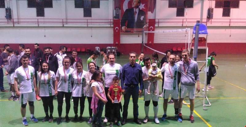 Emet’te Voleybol Turnuvası sona erdi 