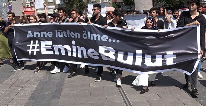 Emine Bulut’un öldürüldüğü yerde ’idam’ talep ettiler