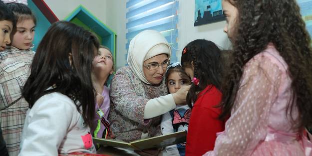 Emine Erdoğan, Bebek Kütüphanesi'nin açılışını yaptı