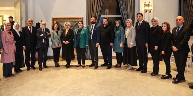 Emine Erdoğan Darülaceze sakinleriyle iftarda buluştu