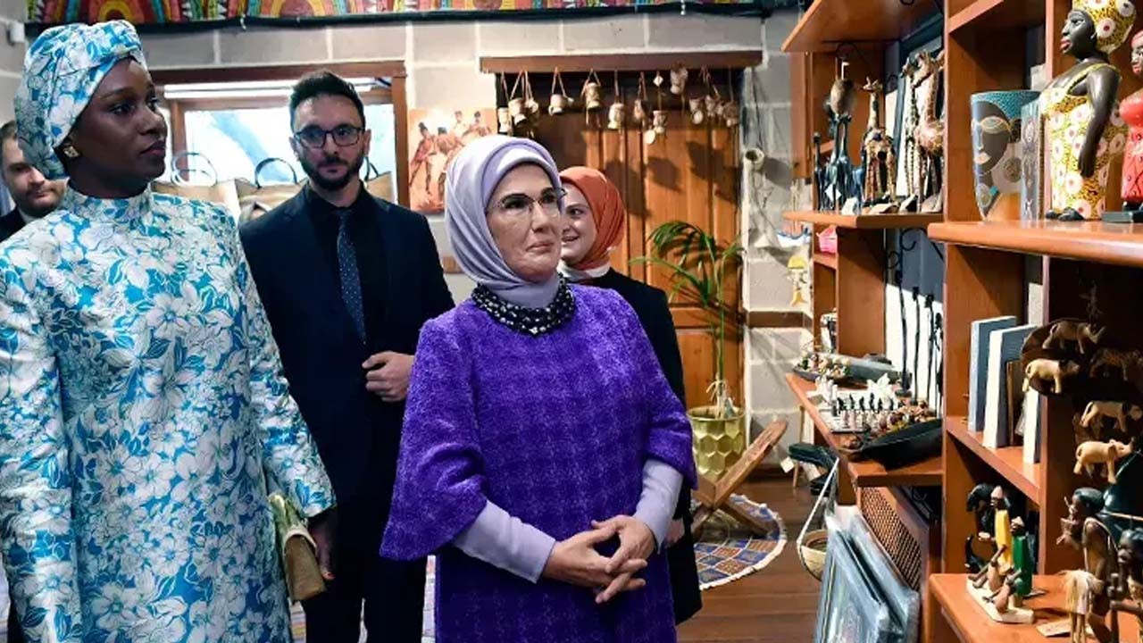 Emine Erdoğan, Senegal Cumhurbaşkanının eşi Marie Khone Fay ile bir araya geldi