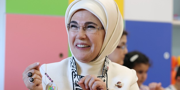 Emine Erdoğan toplu açılış töreninde konuştu: 2 milyondan fazla evladımız yararlanacak