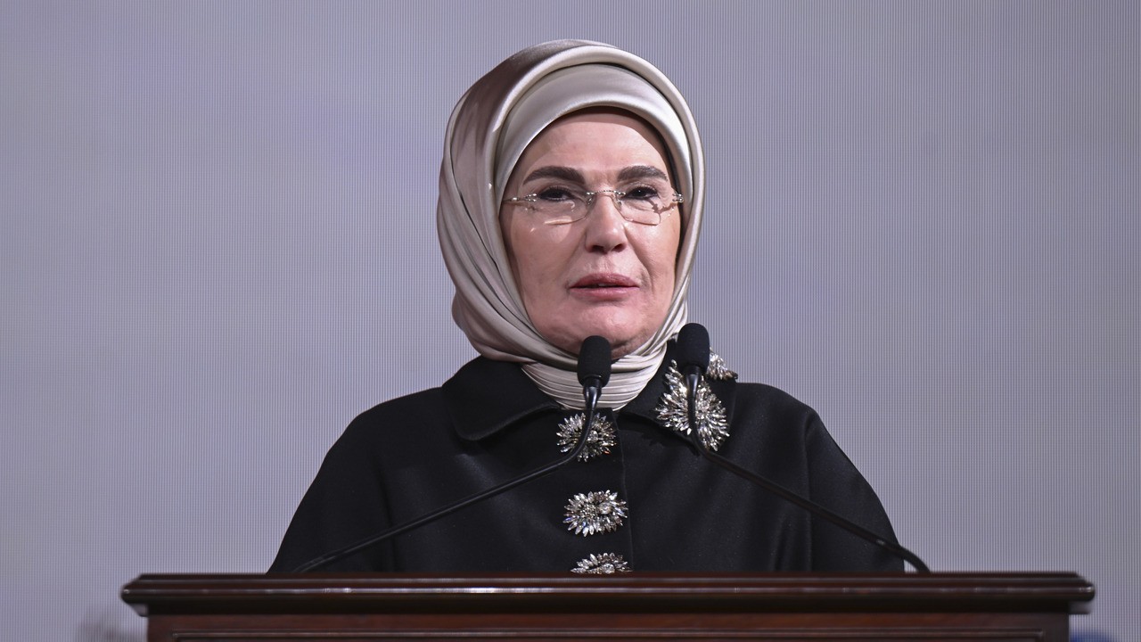 Emine Erdoğan'dan 8 Mart Dünya Kadınlar Günü mesajı: Kadının sözü tarih kadar kuvvetlidir