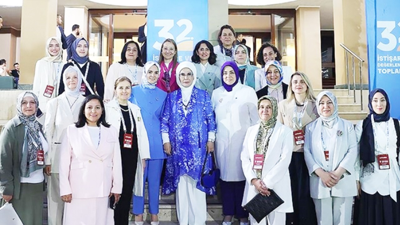 Emine Erdoğan'dan, AK Parti 32. İstişare ve Değerlendirme Toplantısı'na ilişkin paylaşım