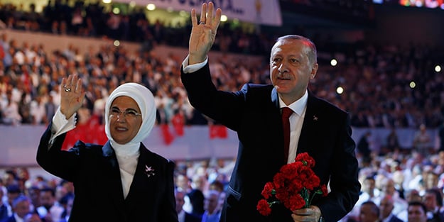 Emine Erdoğan'dan AK Parti tweeti