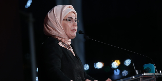 Emine Erdoğan'dan Aylin Sözer mesajı