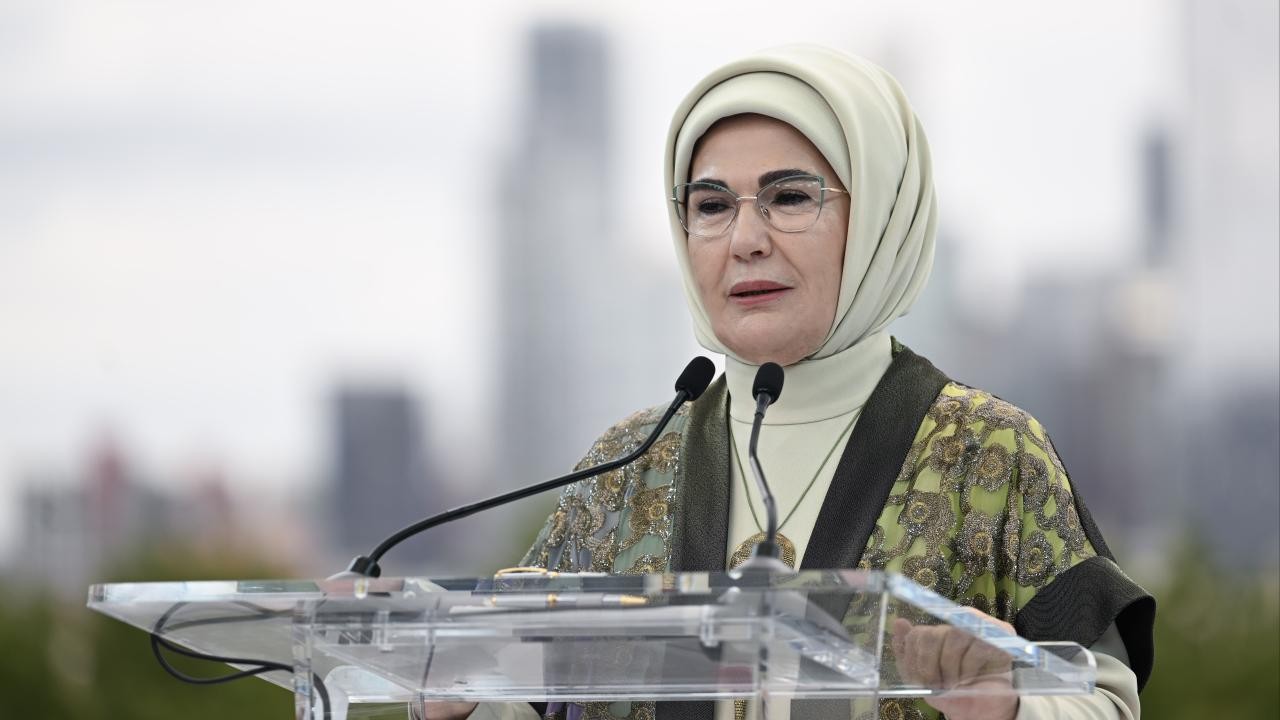 Emine Erdoğan'dan 'Normal Doğum Eylem Planı Tanıtım Programı'na ilişkin paylaşım