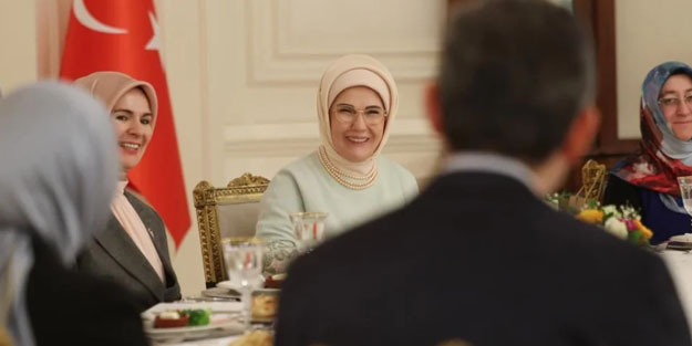 Emine Erdoğan'ın hayata geçirdiği Gönül Elçisi projesi dünyaya anlatılacak