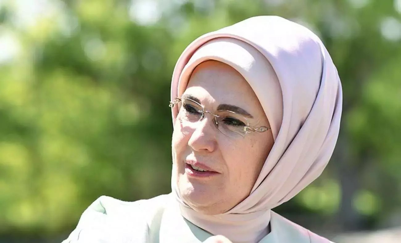 Emine Erdoğan’la ilgili o kuyruklu yalan "pes" dedirtti! Kirletmek, çarpıtmak, karalamak bunların mesleği olmuş