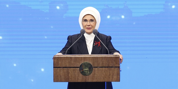 Emine Hanım’ın konuşmasını, kim hazırladı?