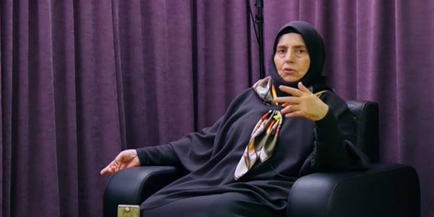 Emine Şenlikoğlu: Ateizm ölünce deizmi hortlattılar! Gençleri ürkütmemek için 'dinsizlik' de demiyorlar