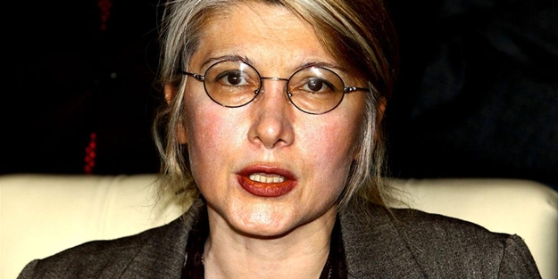 Emine Ülker Tarhan hastaneye kaldırıldı