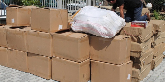 Eminönü'nde kaçakçılık operasyonu