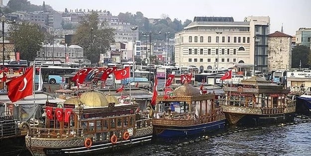 Eminönü'ndeki balıkçılarla ilgili mahkeme kararını verdi
