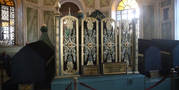 Emir Sultan Türbesi