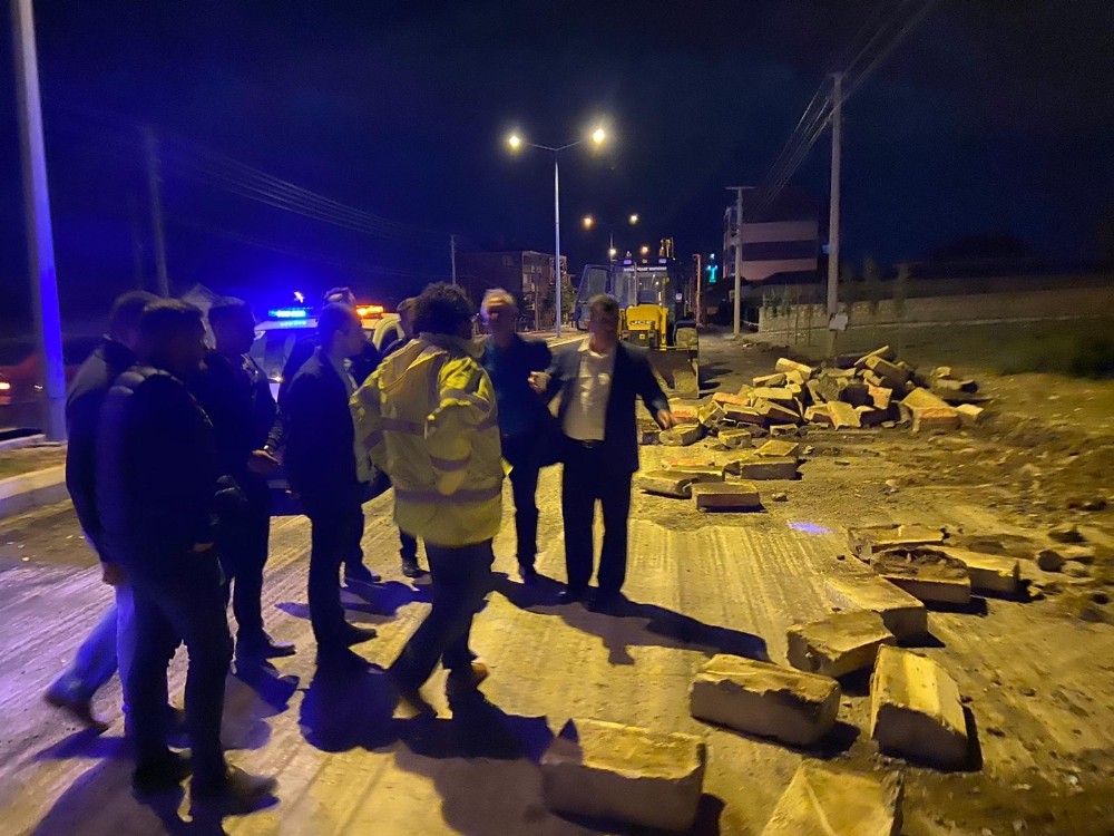 Emirdağ Belediyesi Konya Caddesi’nde çalışmalara başladı 