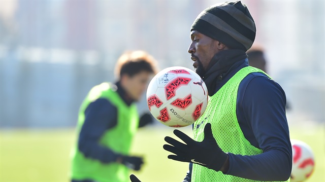 Emmanuel Adebayor: Her şey mükemmel olacak