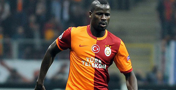 Emmanuel Eboue Türkiye'ye dönüyor!