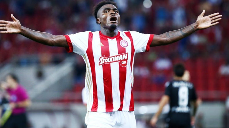 Emmanuel Emenike'den Galatasaray'a teşekkür