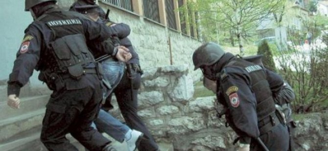 Emniyet çizgiyi aştı!