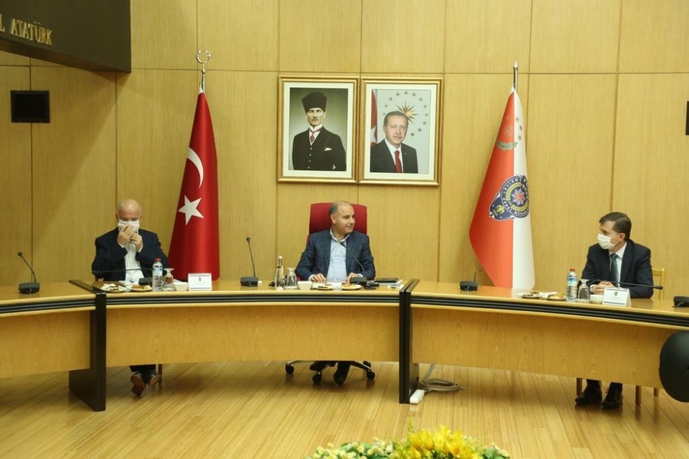 Emniyet Genel Müdürü Aktaş, 81 ilin emniyet müdürleri ile görüştü 