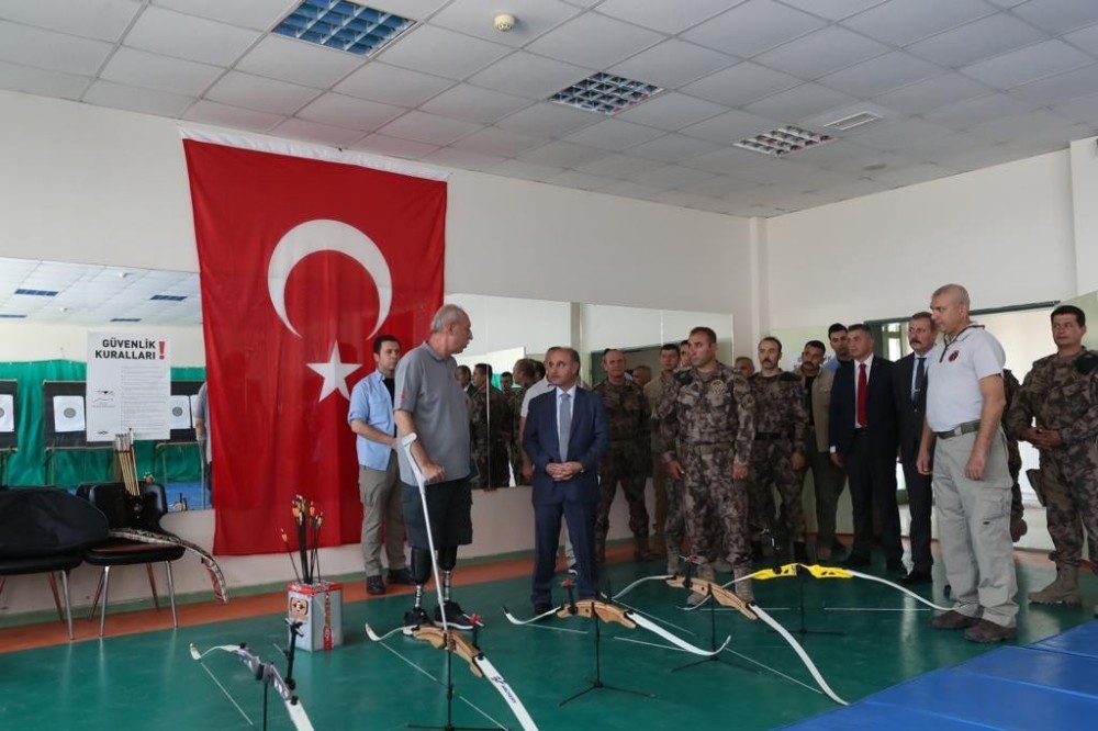 Emniyet Genel Müdürü Aktaş’dan Özel Harekat Daire Başkanlığına ziyaret 