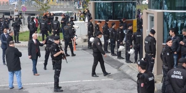 Mermiler teröristlerin silahından çıktı!