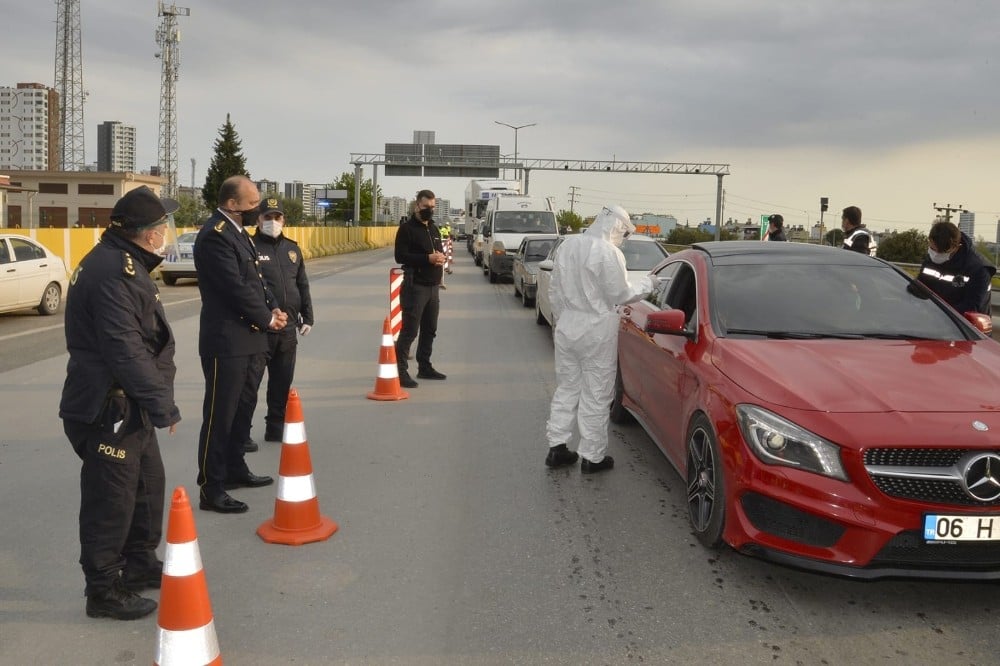 Emniyet Müdürü Aktaş’ın denetimlerde sosyal mesafe hassasiyeti 