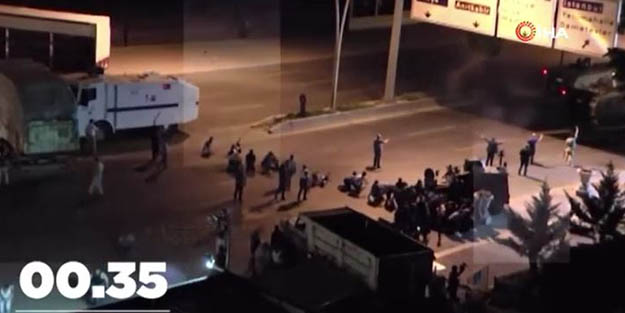 Emniyet paylaştı! 15 Temmuz hain darbe girişimine ait yeni görüntüler ortaya çıktı