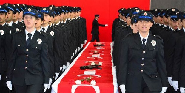 Emniyet Teşkilatı'nda devrim gibi karar: kadın polisler artık...