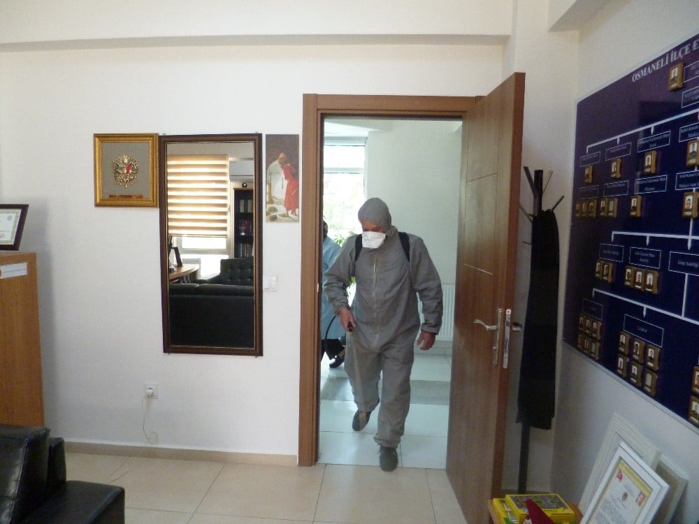 Emniyet ve jandarma binaları ile araçları ücretsiz dezenfekte edildi 