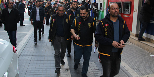 Emniyetten ülke genelinde eş zamanlı operasyon